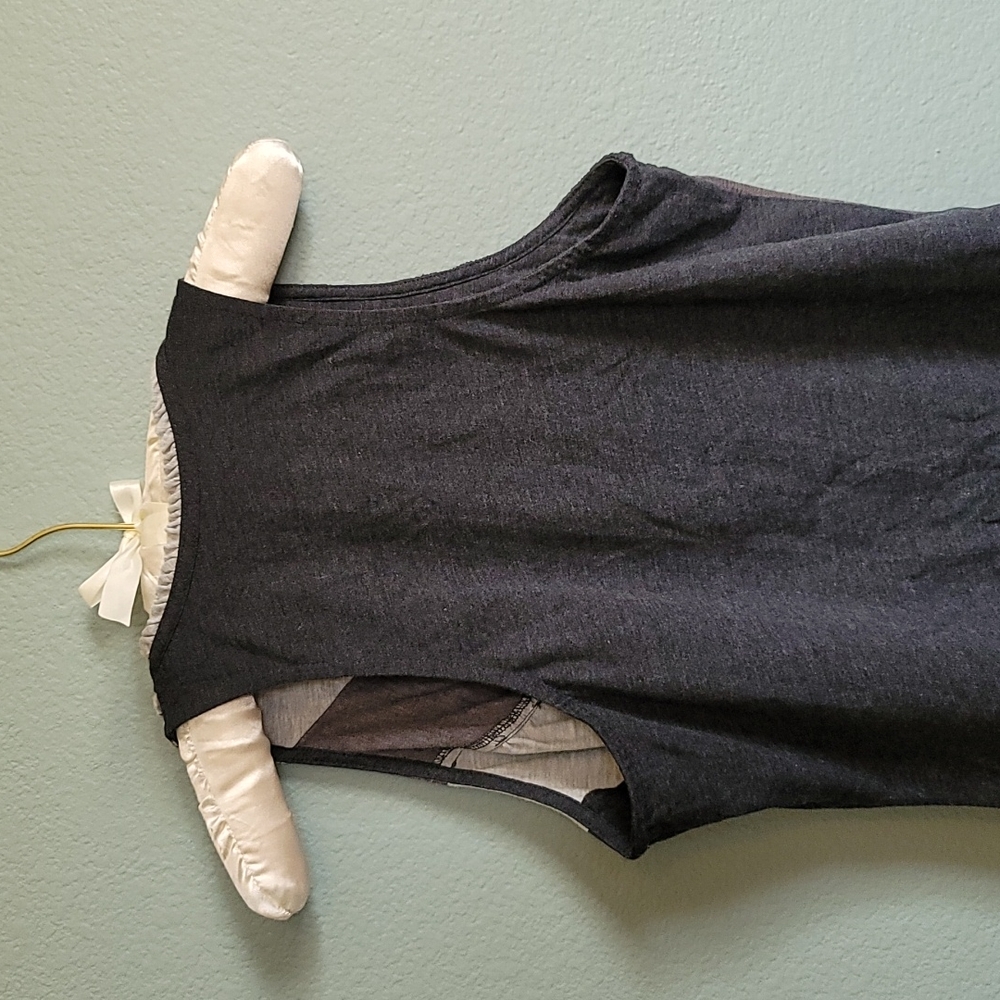 One September Sleeveless Razorback Top - Picture 3 of 5